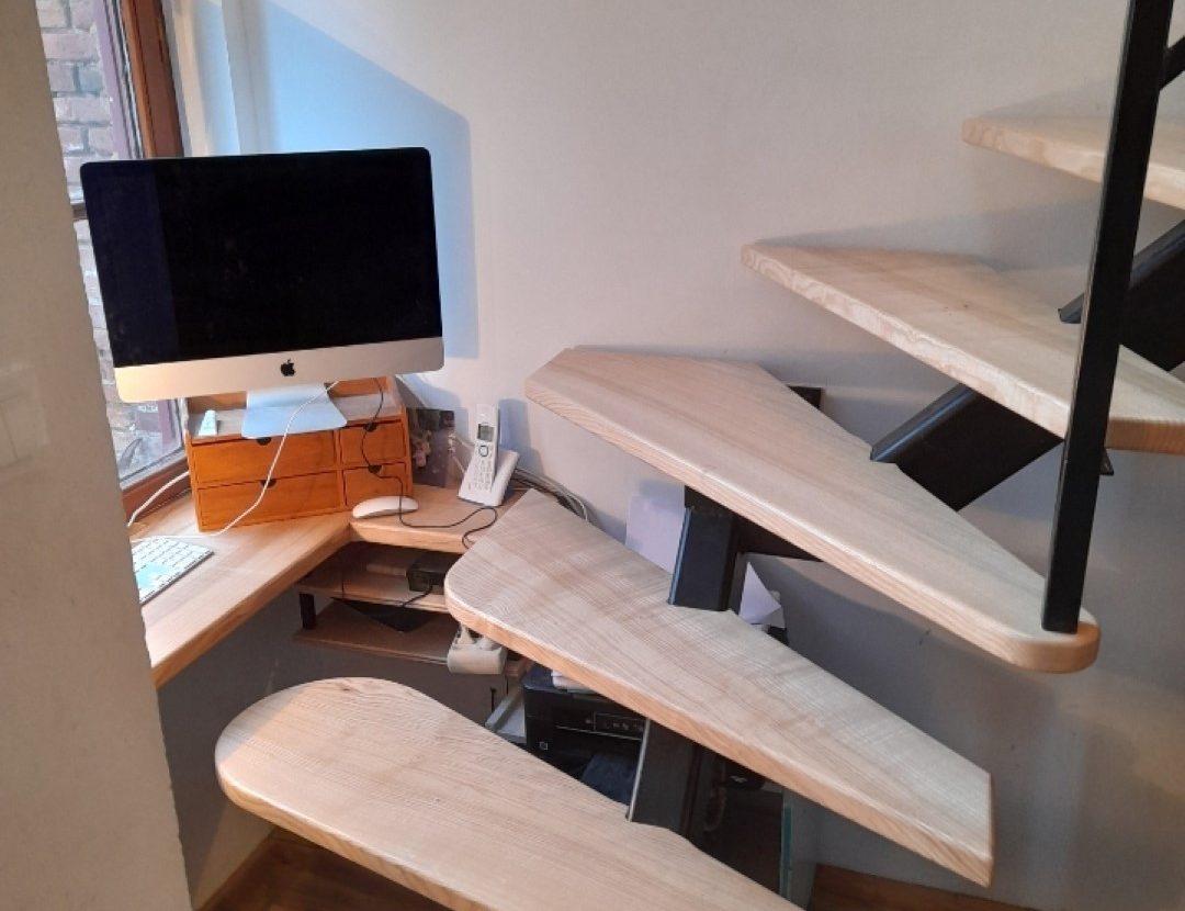 escalier frêne limon centrale